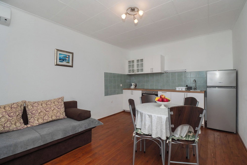Hotel Apartments Katica