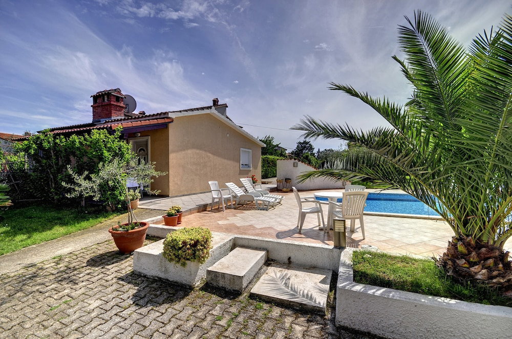 Hotel Apartment In Medulin Near The Beach