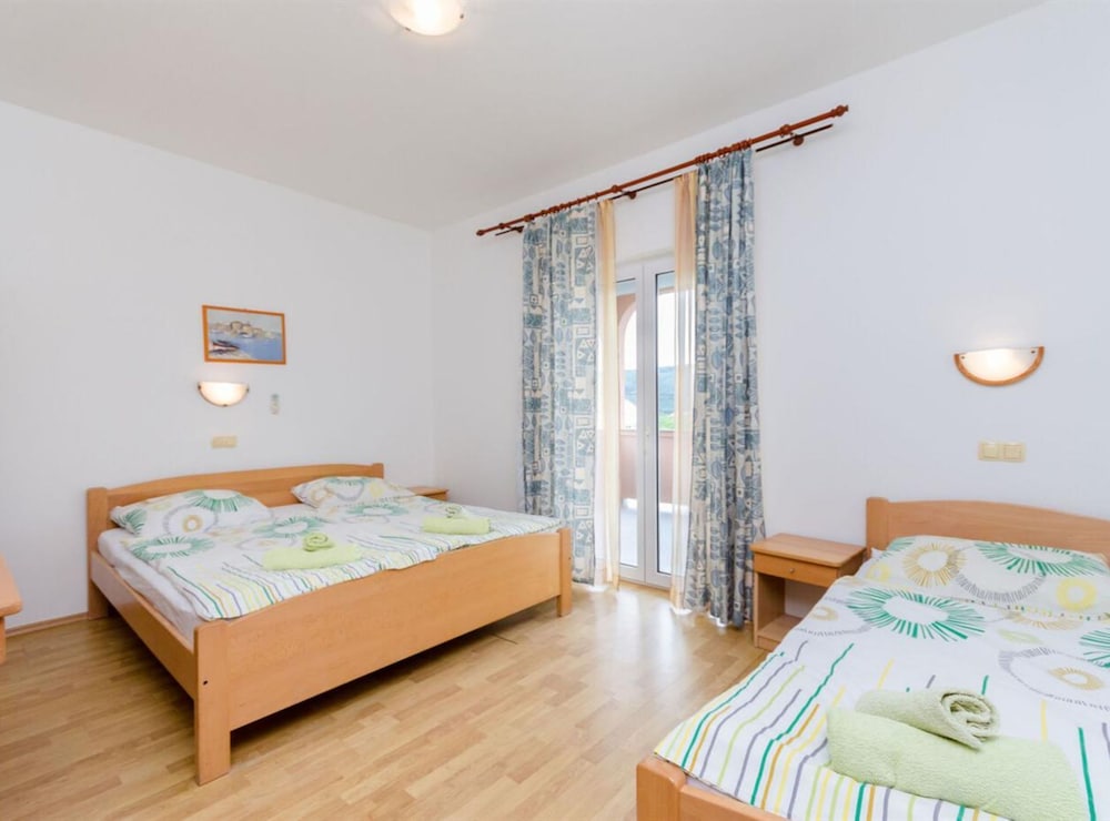 Hotel Apartments And Room Ljubica I Branko