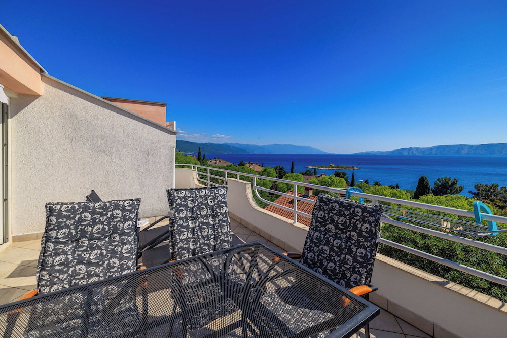 Hotel Apartments Snjezana