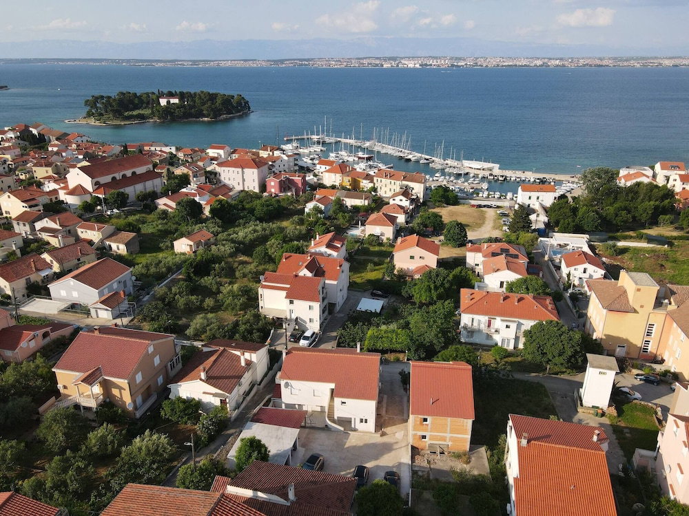 Hotel Sea View Apartment Marijane, 940