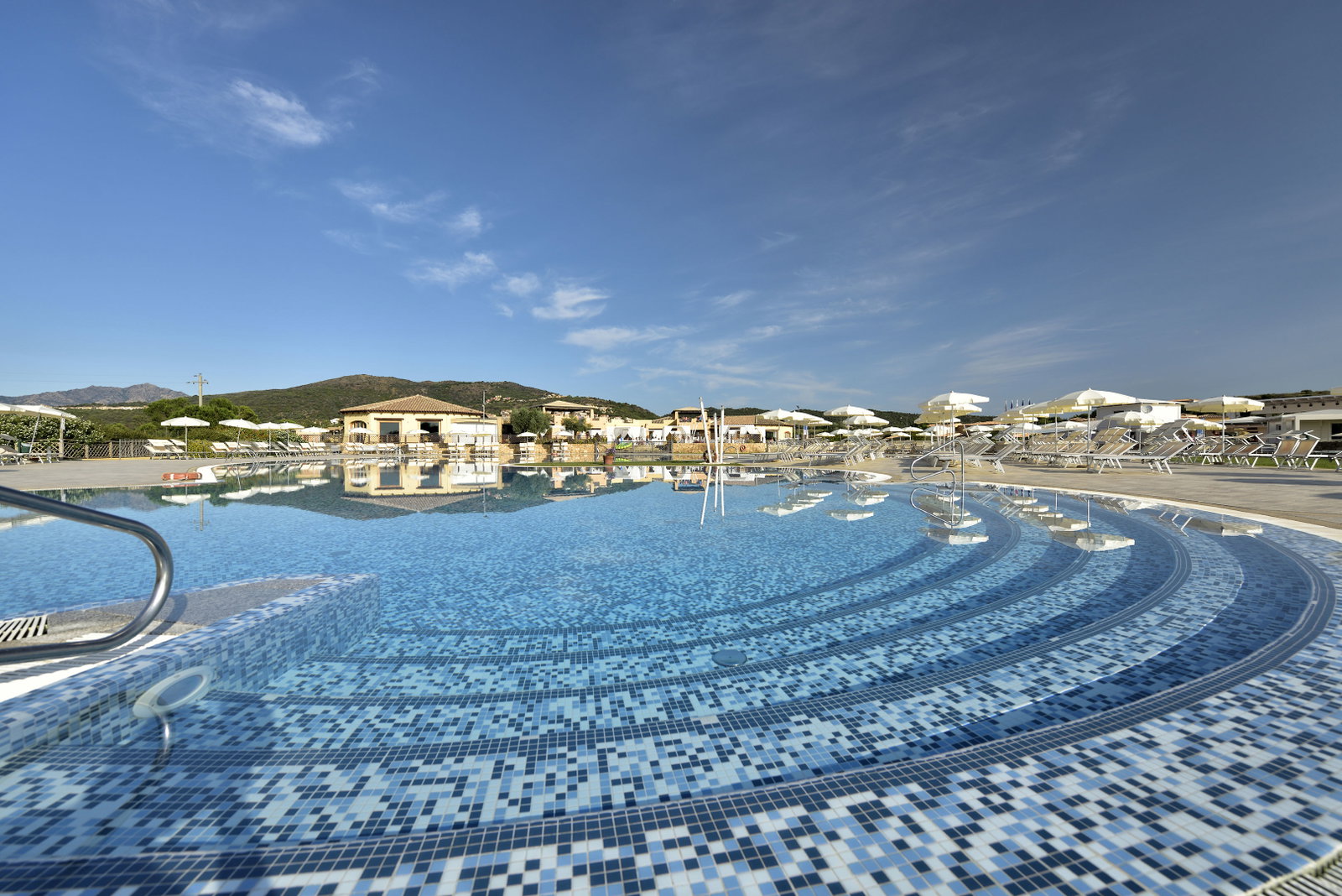Janna E Sole Resort