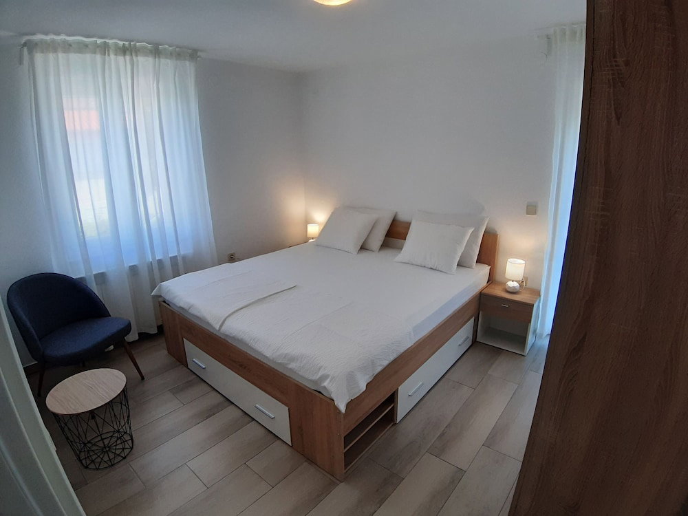 Hotel Apartment Nikolina