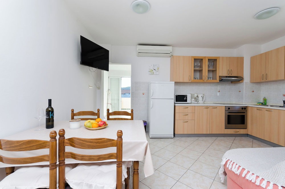 Hotel Apartments Marija P Lopar