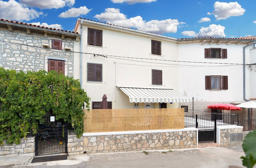 Hotel House 1736