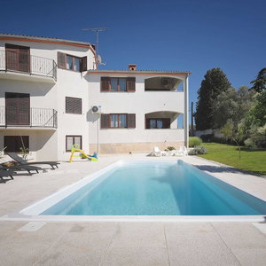 Hotel Nicely Decorated Apartment With Private Pool cazare Vodnjan
