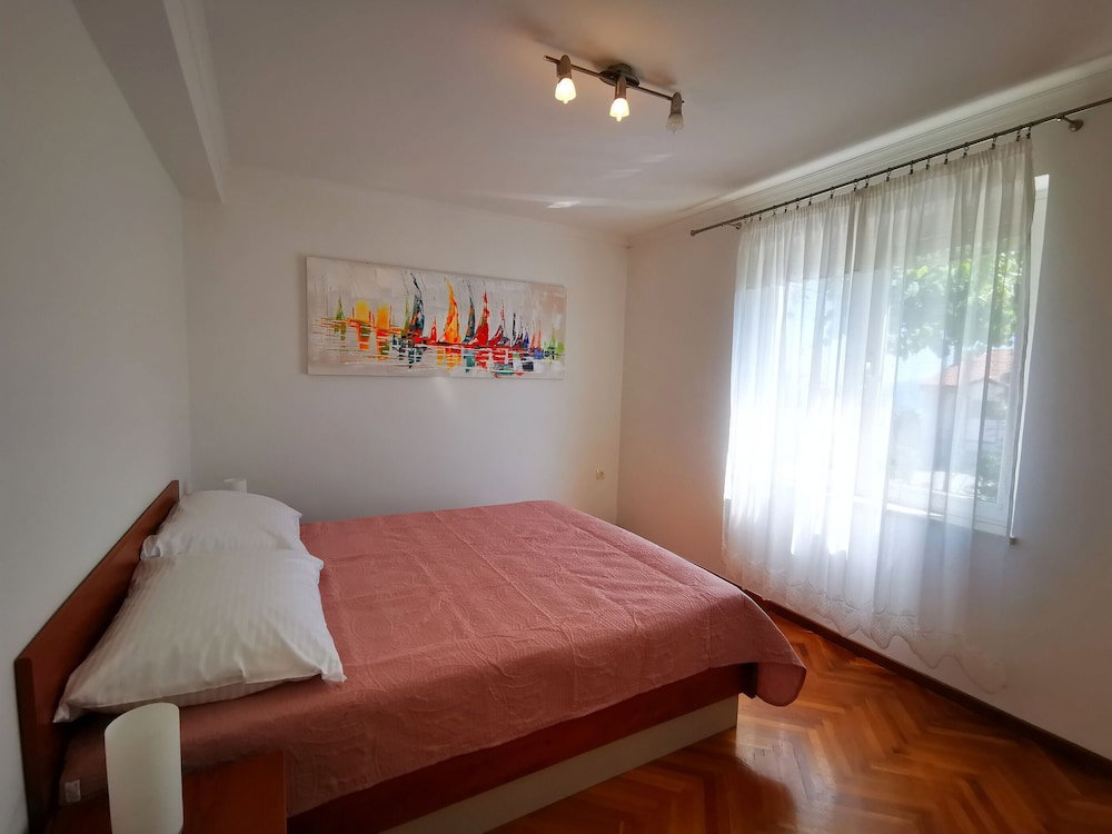 Hotel Apartment Lidija