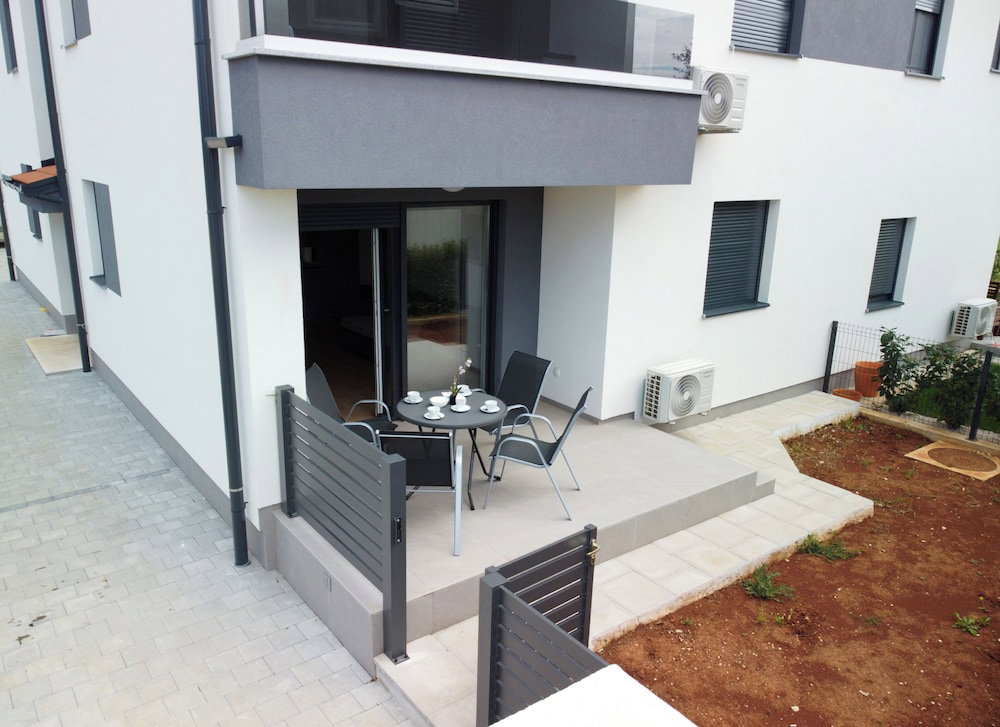 Hotel Comfort Apartment In Zambratija