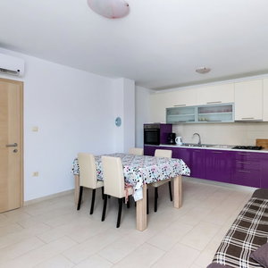 Hotel Apartments Mario cazare Lopar