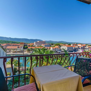 Hotel Apartments And Rooms Darinka cazare Jelsa