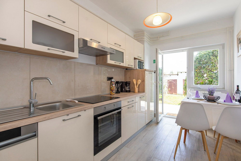 Hotel Apartments Lavanda-Kate