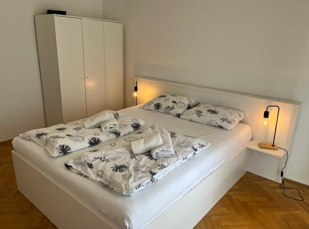 Hotel Apartments Poldan Rab