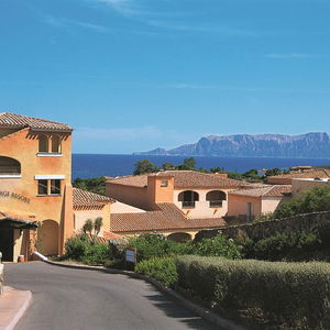 Hotel Voi Colonna Village cazare Golfo Aranci