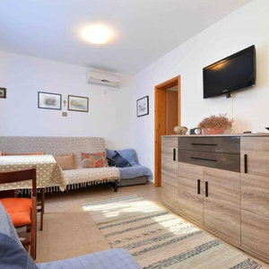 Hotel Spacious Apartment In Murter cazare Murter