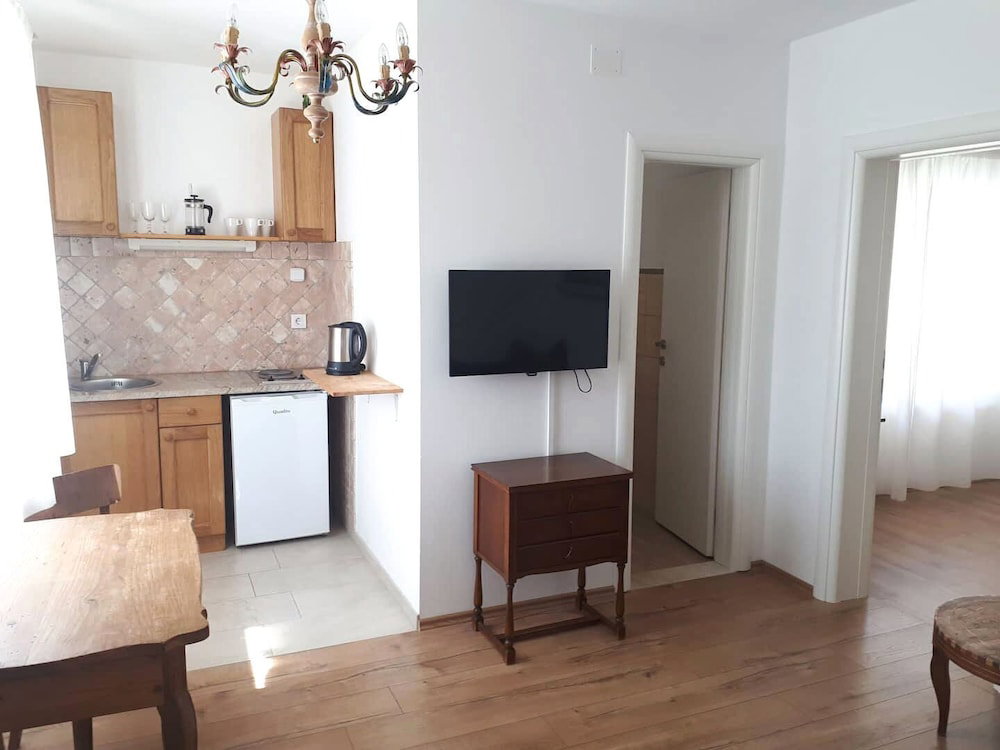Hotel Apartments Jolie