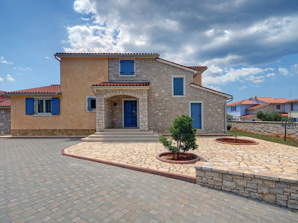 Hotel Rustic Villa In Vodnjan With Private Pool