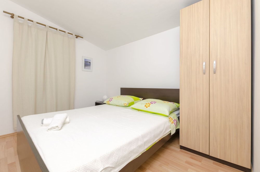 Hotel Apartments Marija Jug