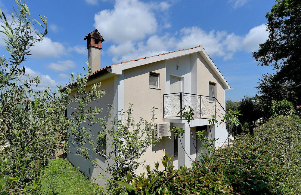 Hotel Apartment 1860