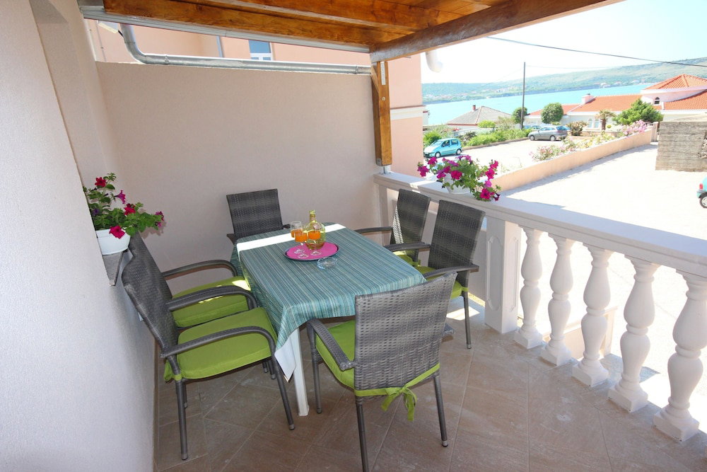 Hotel Apartment Rustica With 2 Bedrooms