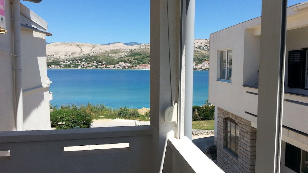 Hotel Apartments Ena