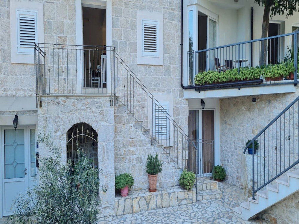 Hotel Holiday Home Mico