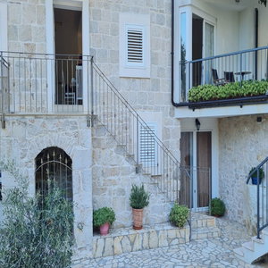 Hotel Holiday Home Mico cazare Gradac