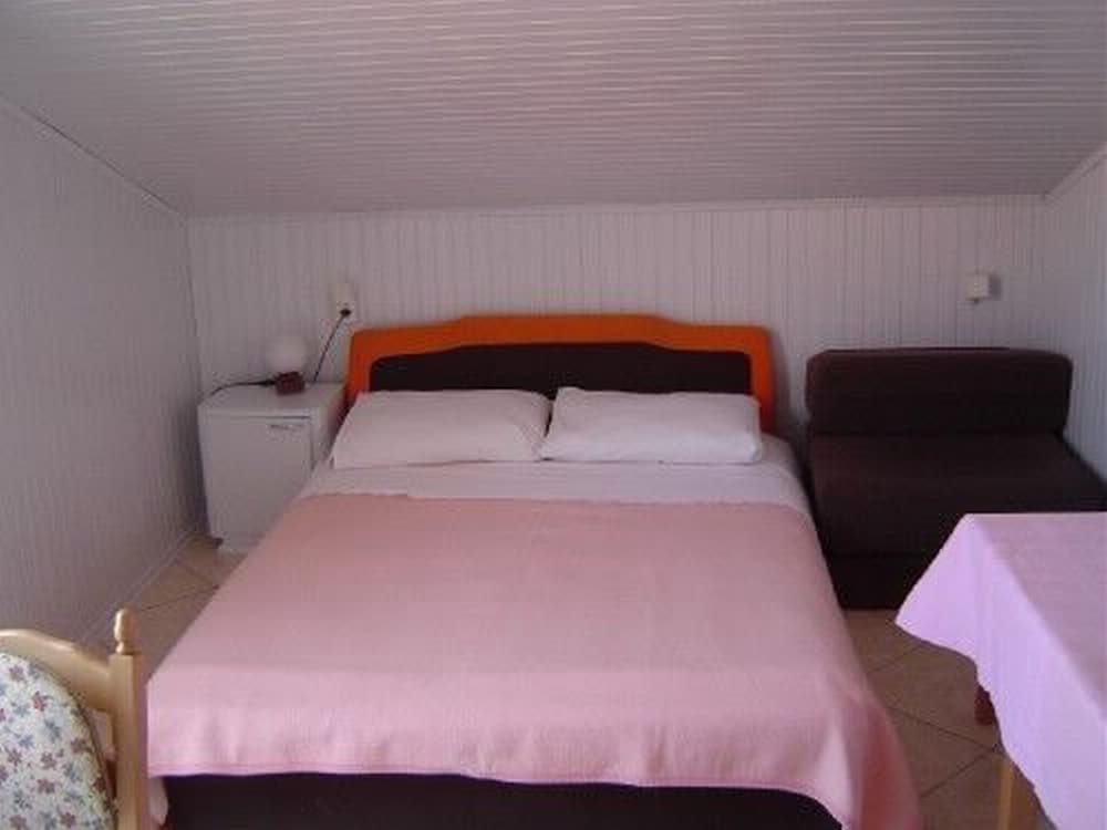 Hotel Apartments Tina Sea View