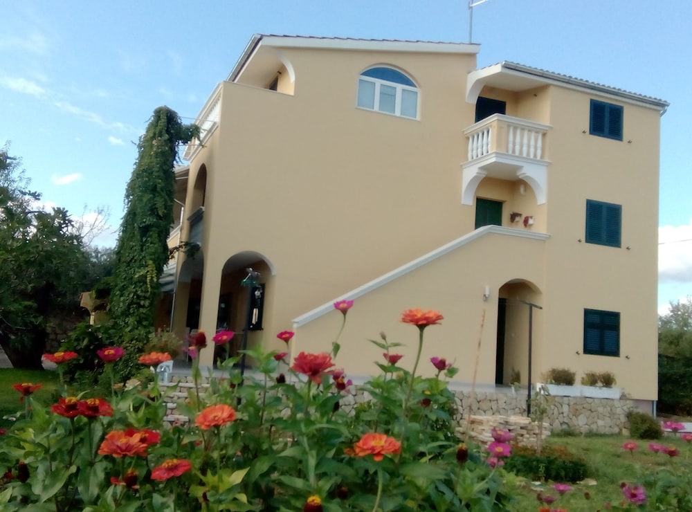 Hotel Apartmani Meri