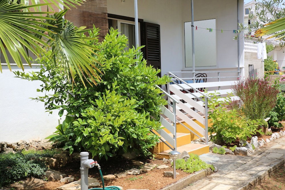 Hotel Apartments Araz