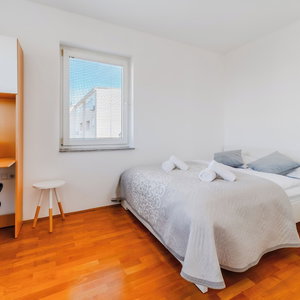 Hotel Cherry City Stay Apartment With Parking cazare Centar