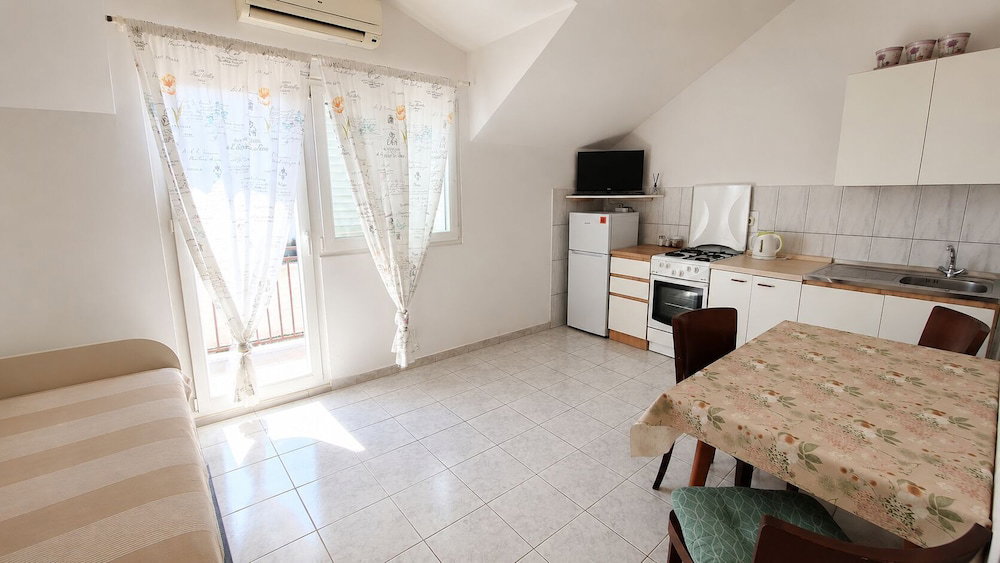 Hotel Apartments And Rooms Bepina