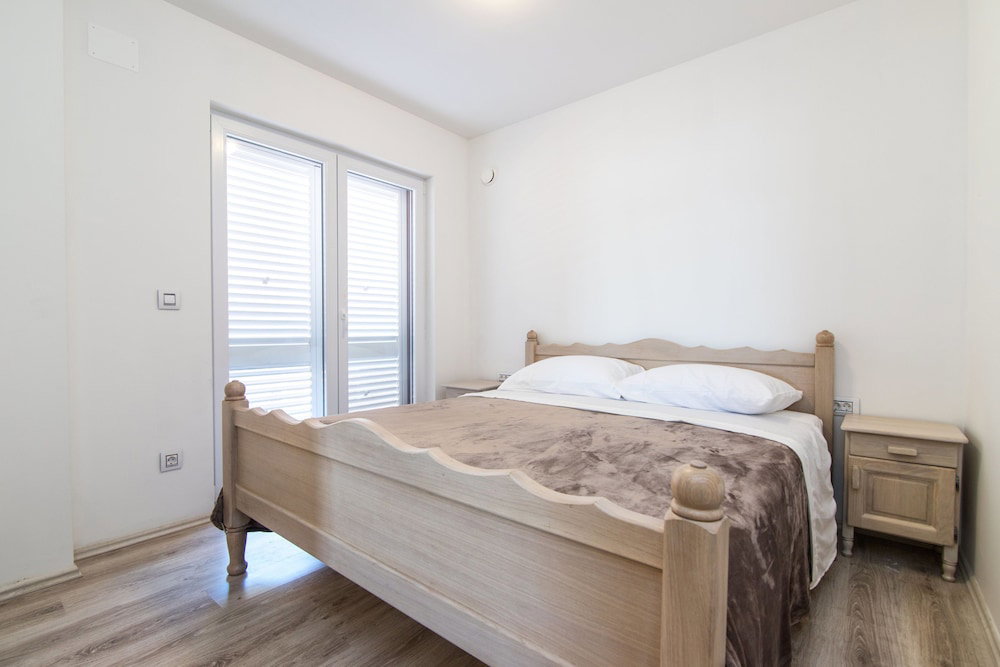 Hotel Apartments Villa Marija Ii