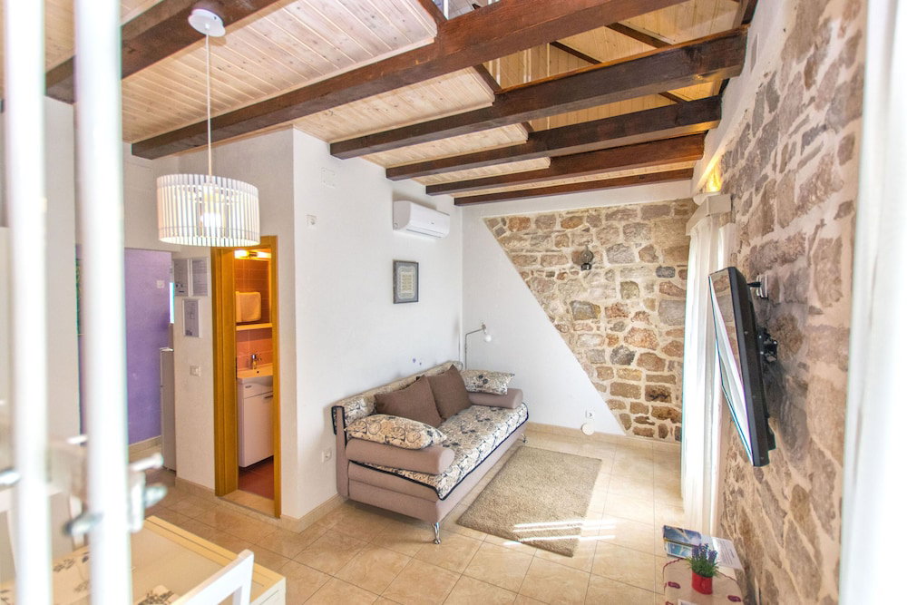 Hotel Apartments La Perla