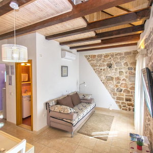 Hotel Apartments La Perla cazare Bol