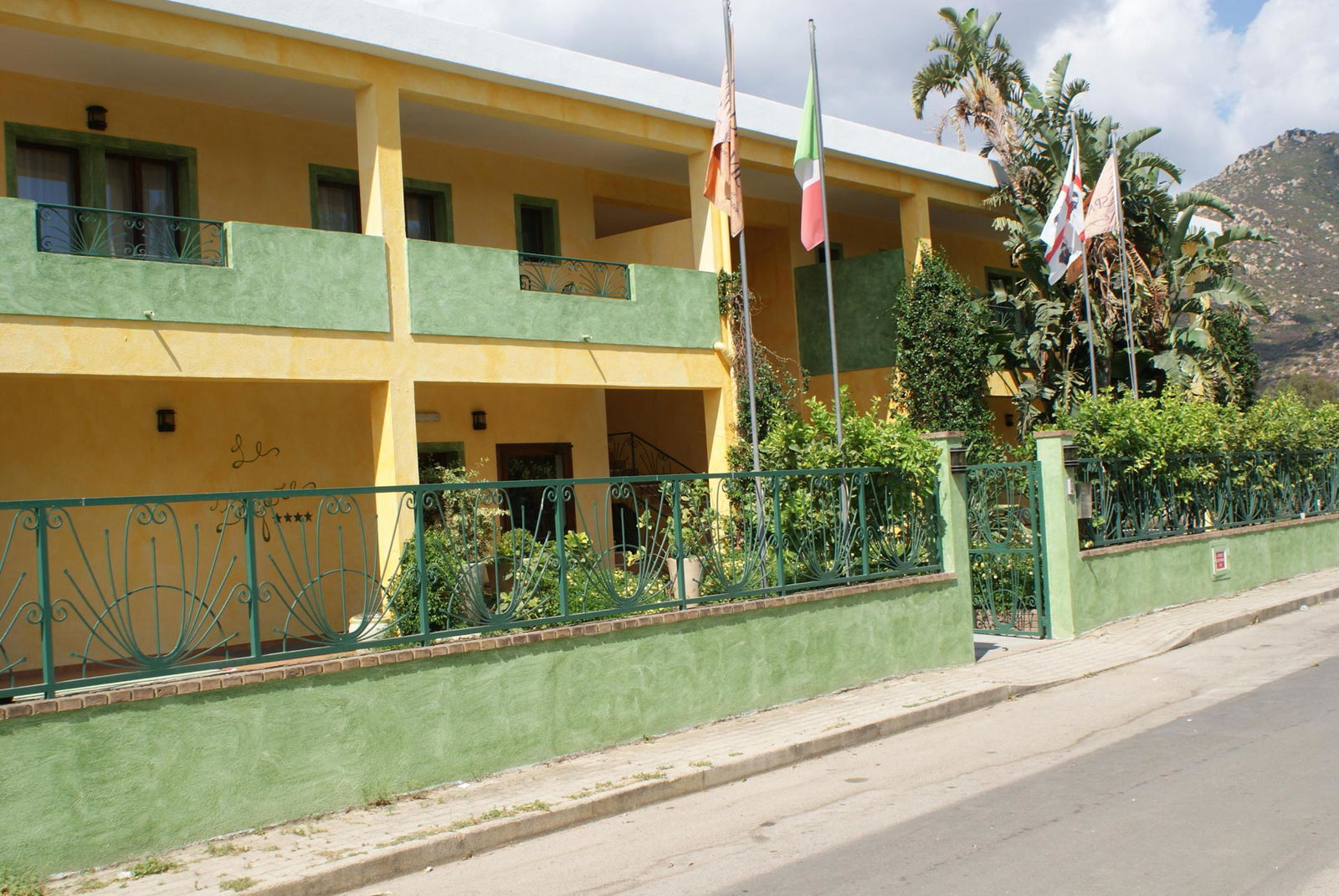 Hotel Ih Hotels Villasimius Le Zagare Resort