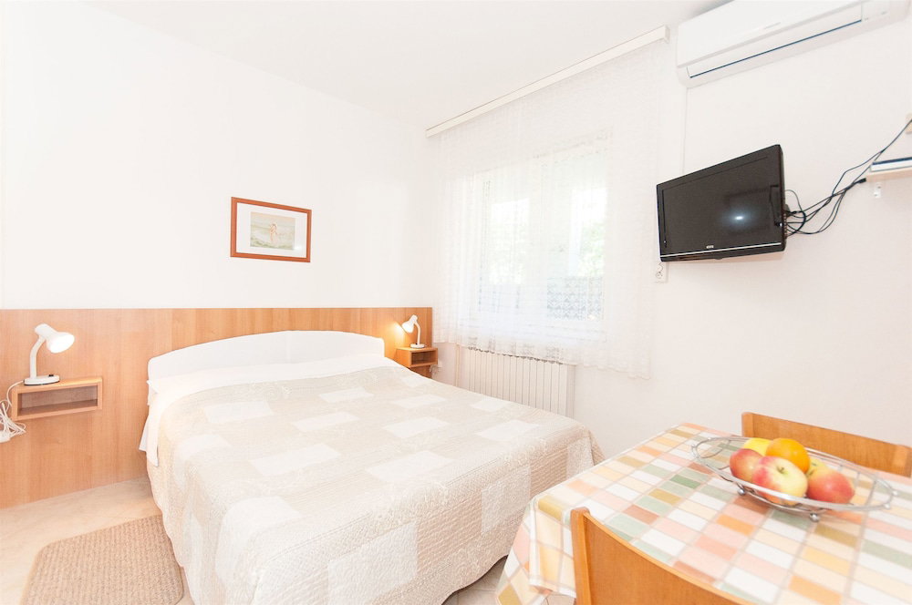 Hotel Apartments Mate