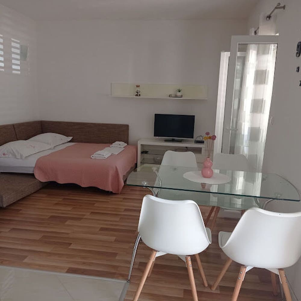 Hotel Apartments Dariana