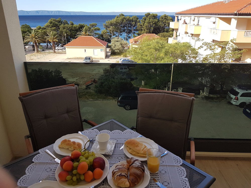 Hotel Apartments Leone