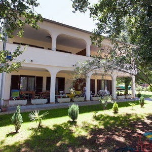 Hotel Apartment In Vantacici Near The Sea cazare Malinska