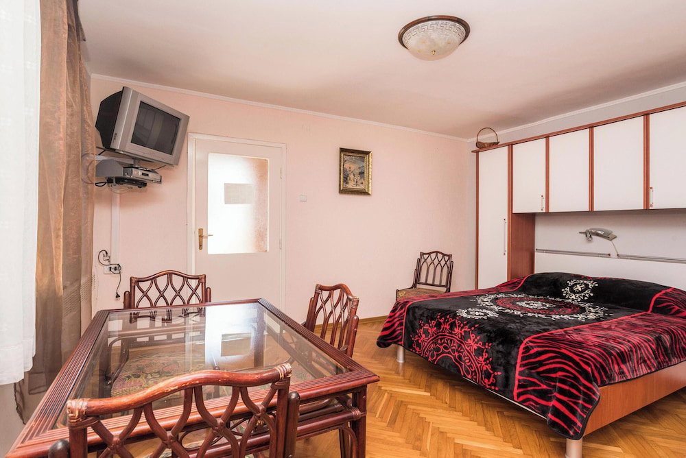 Hotel Cozy Holiday Studio In Umag