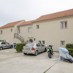 Hotel Apartments Karlo cazare Bol