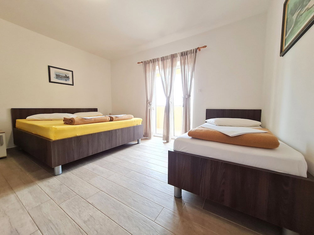 Hotel Apartments Toby
