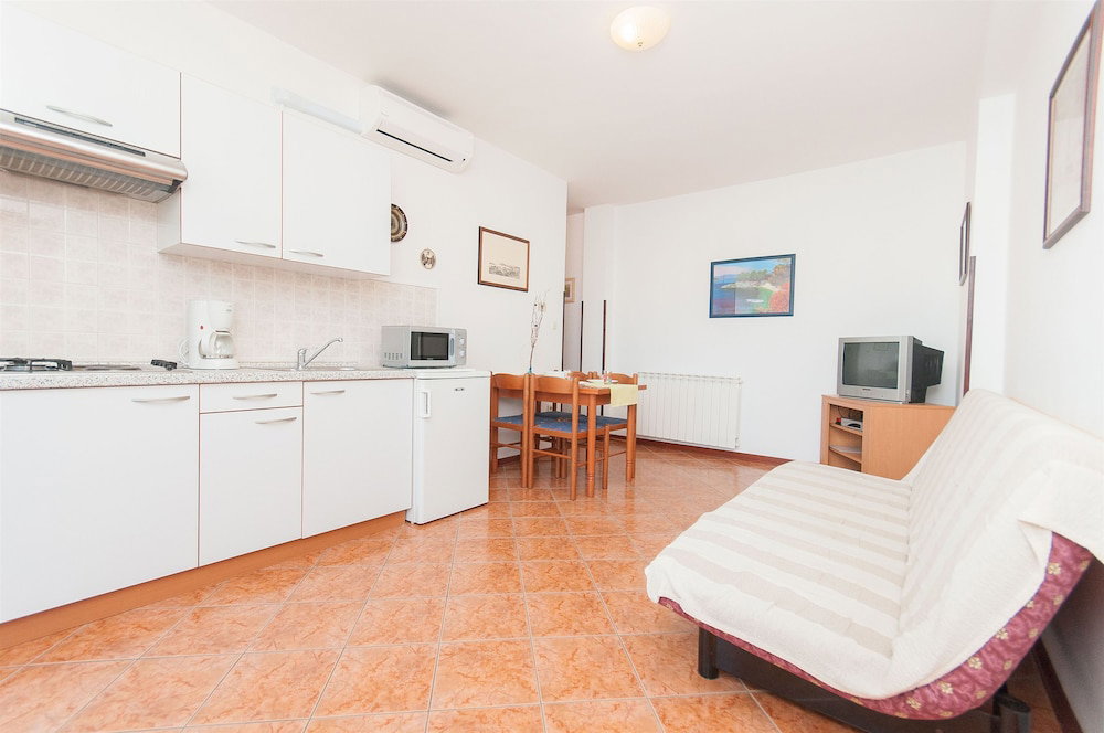 Hotel Apartments Luciana