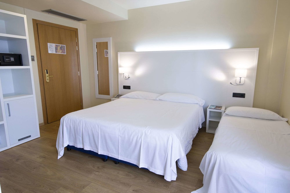 Hotel Parigi 2