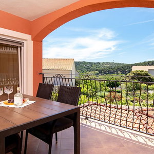 Hotel Apartments Mistral cazare Lopar