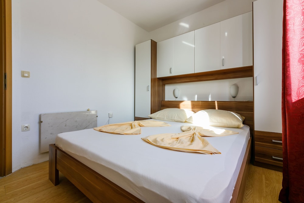 Hotel Apartments Kulas