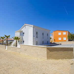 Hotel Apartments Villa V cazare Vir