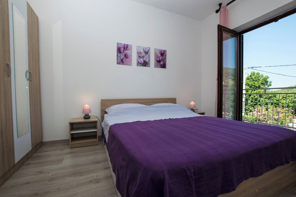 Hotel Apartments Adriana