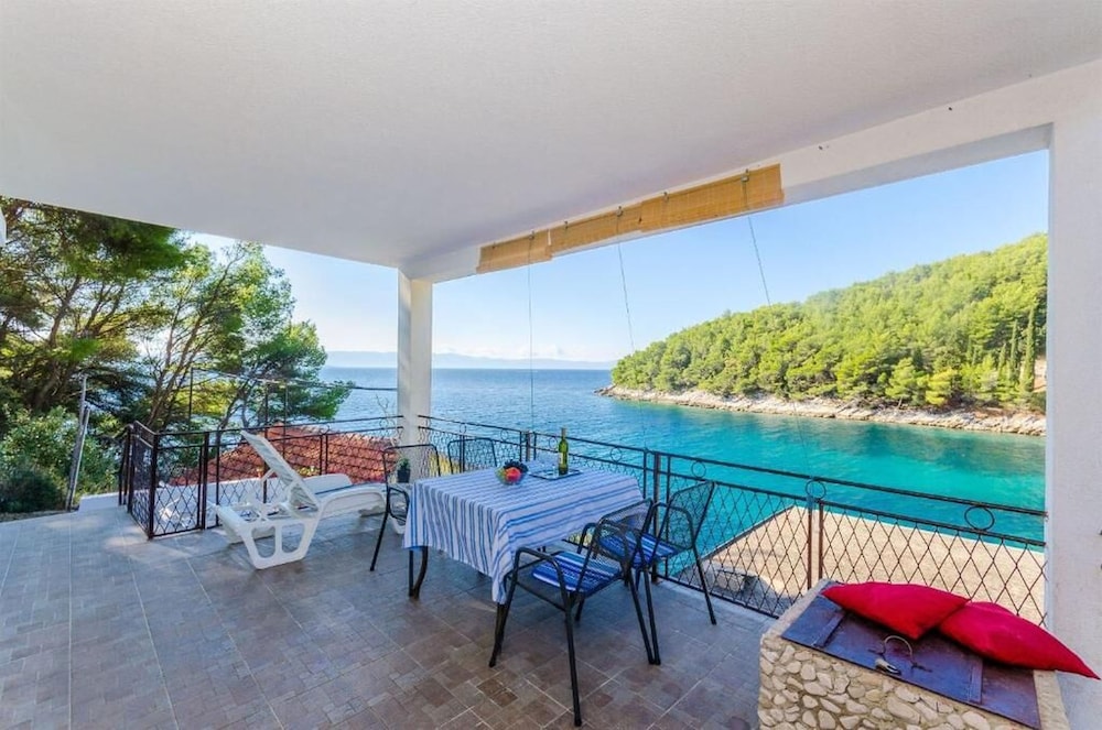 Hotel House Vatromir