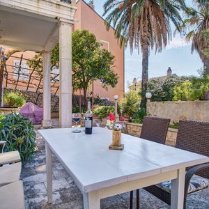 Hotel Apartments Old Sailor S House cazare Mali Losinj